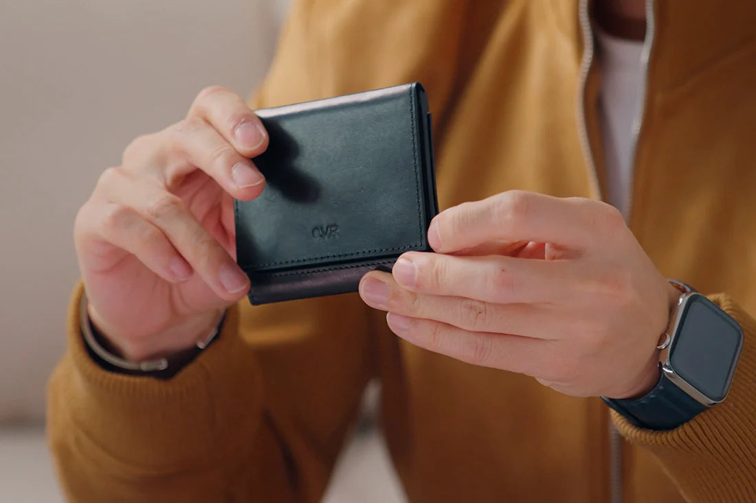 Modern Z Wallet Pro 2.0 GlitchStudio